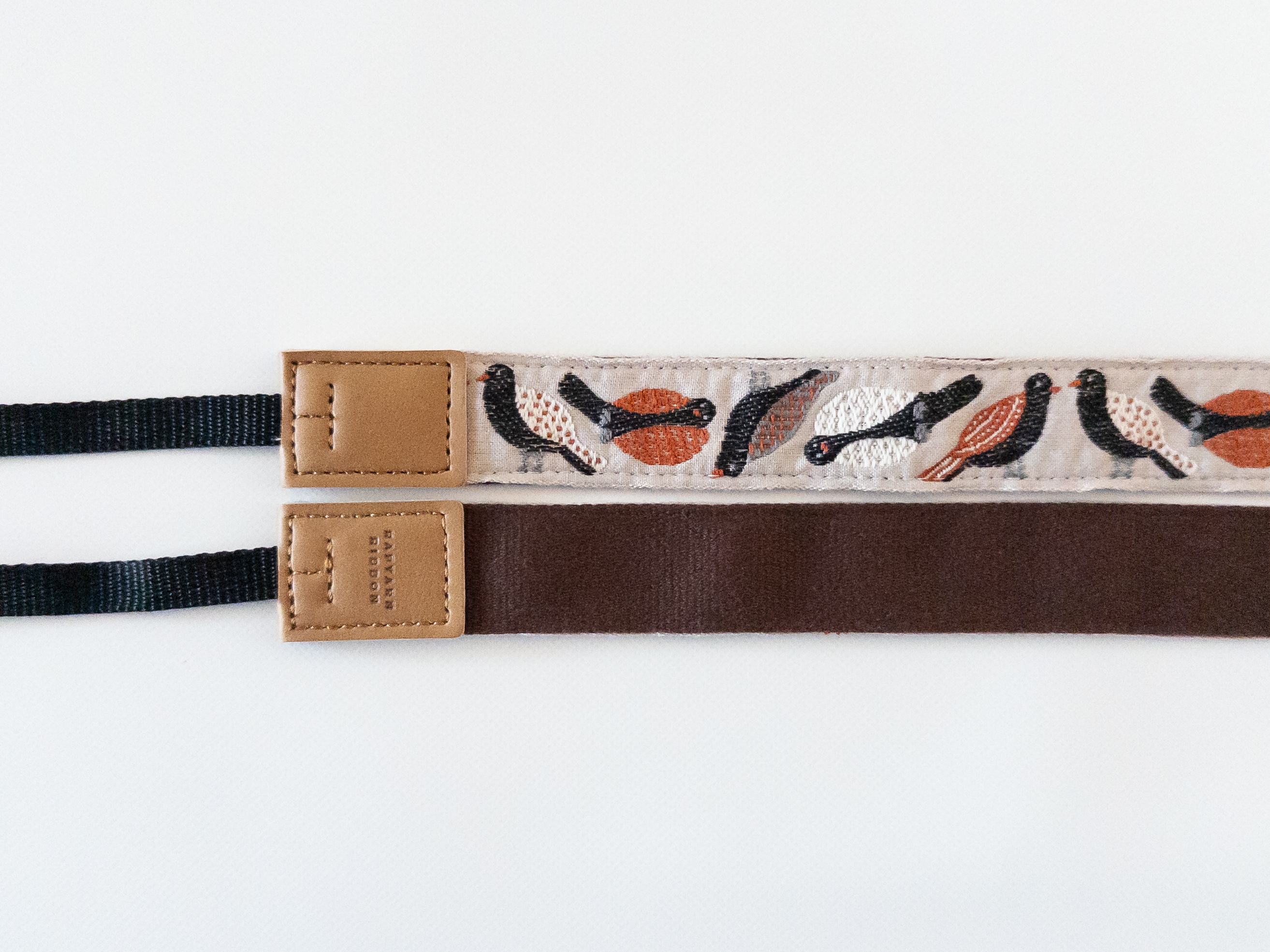 裏地：ブラウン