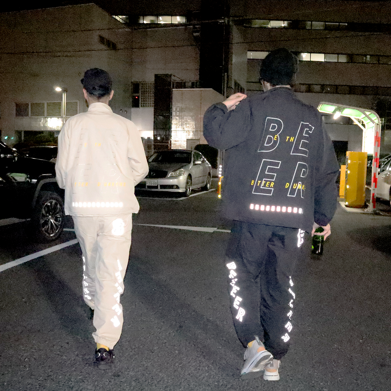 ベージュ182cm／上下L　ブラック184cm／上下XL