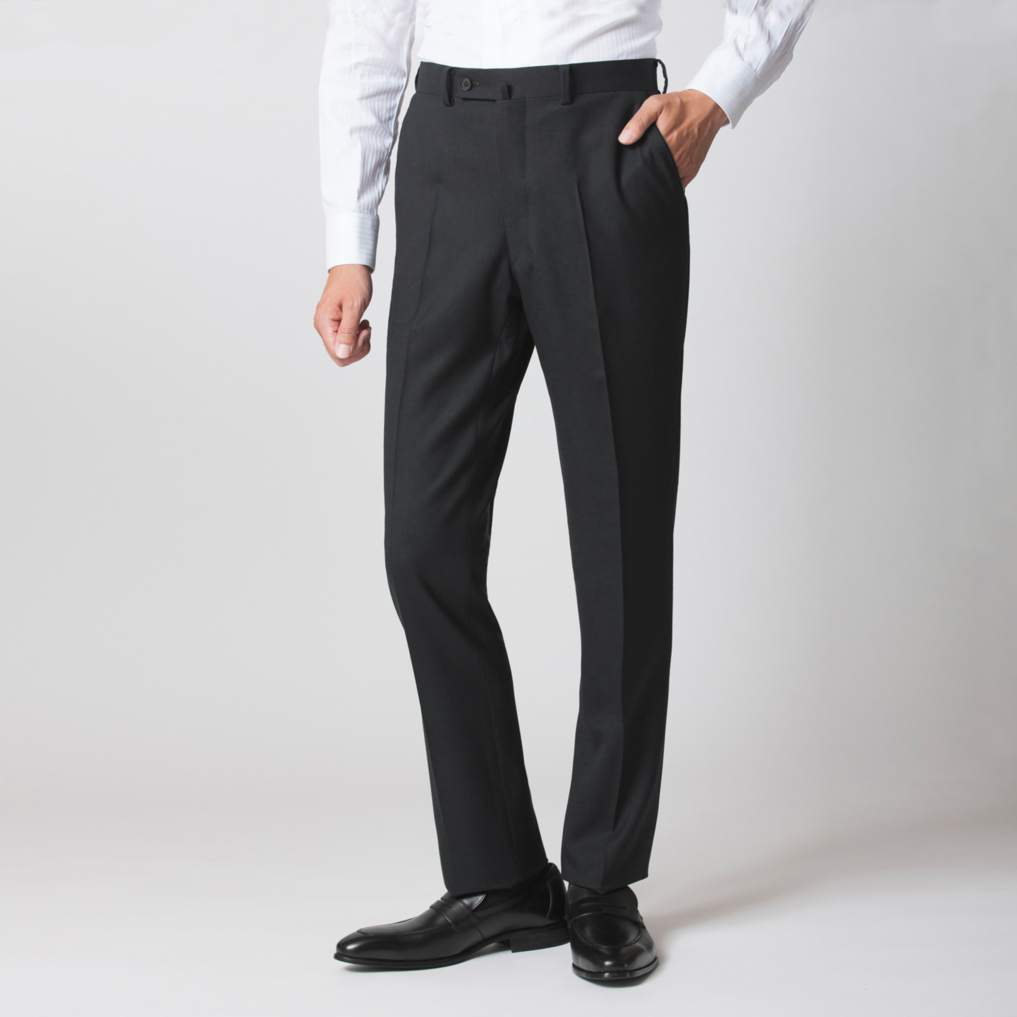 スタイル Stylish Slim サイズ W８２   モデル 身長１７８cm 体重６４Kg