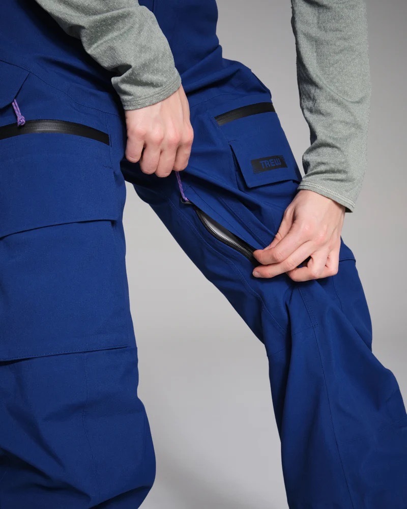 メッシュ裏地付き内腿ベンチレーション