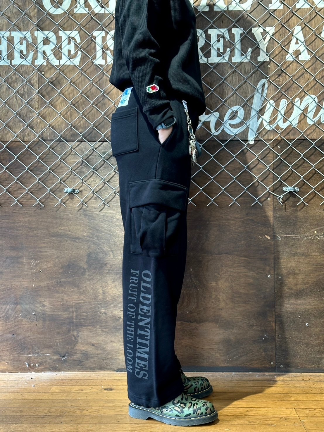 BLACK:164cmMサイズ着用