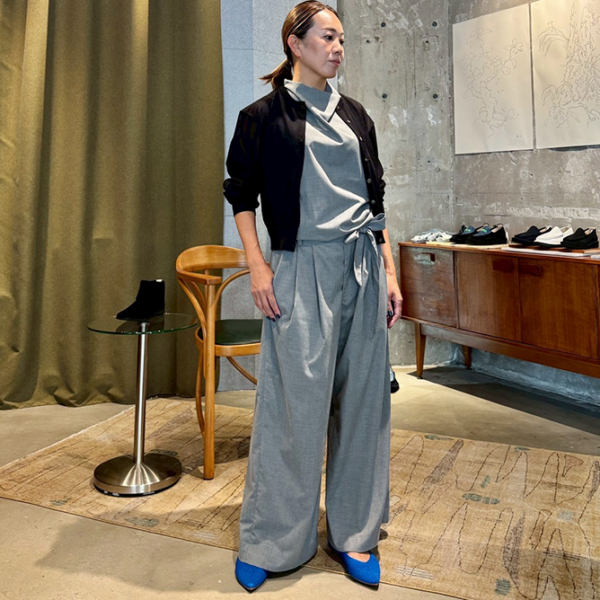 足のサイズ23.5~24cm / 着用サイズ38