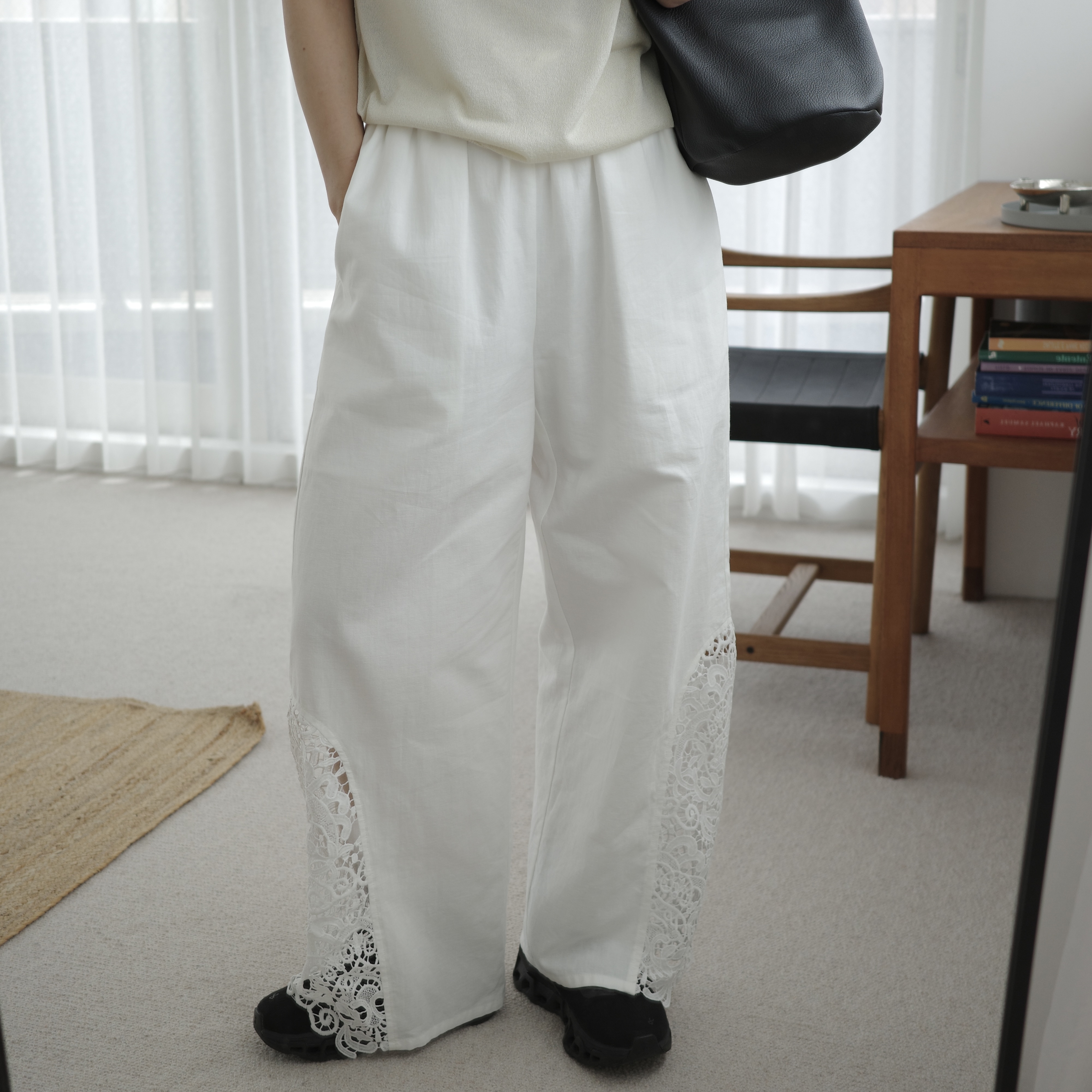 159cm Off White M size