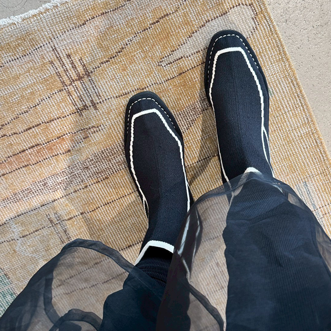 足のサイズ23.5~24cm / 着用サイズM