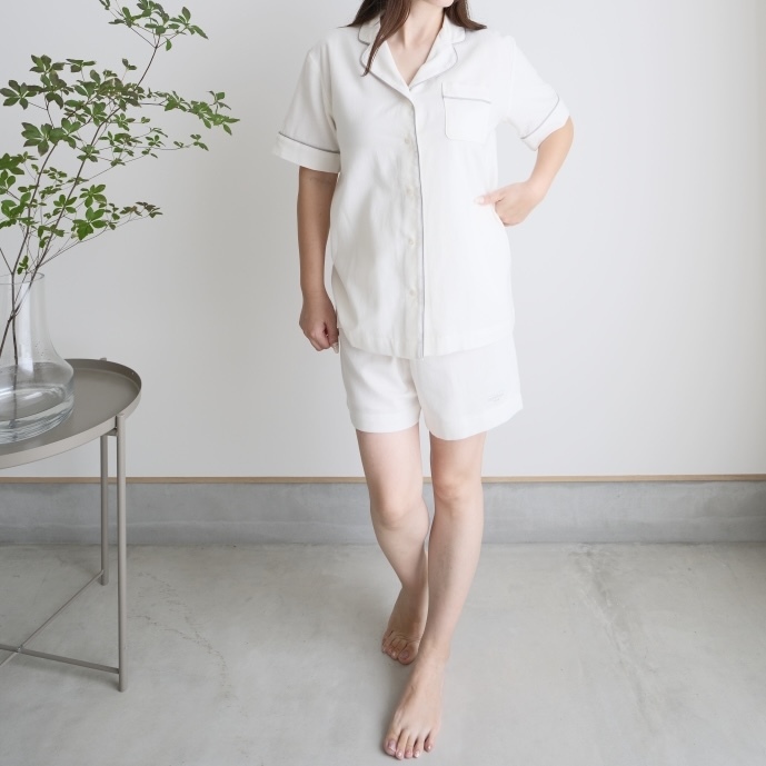 model 155㎝ Sサイズ オフホワイト