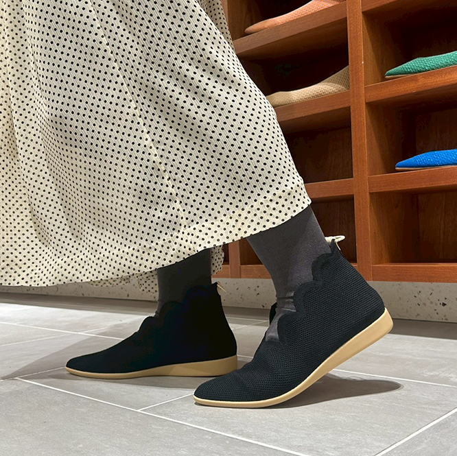 足のサイズ24cm / 着用サイズM