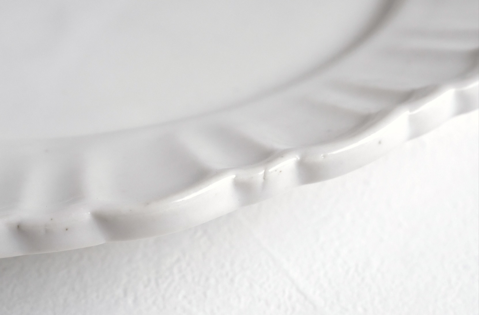 縁の細かなクラック