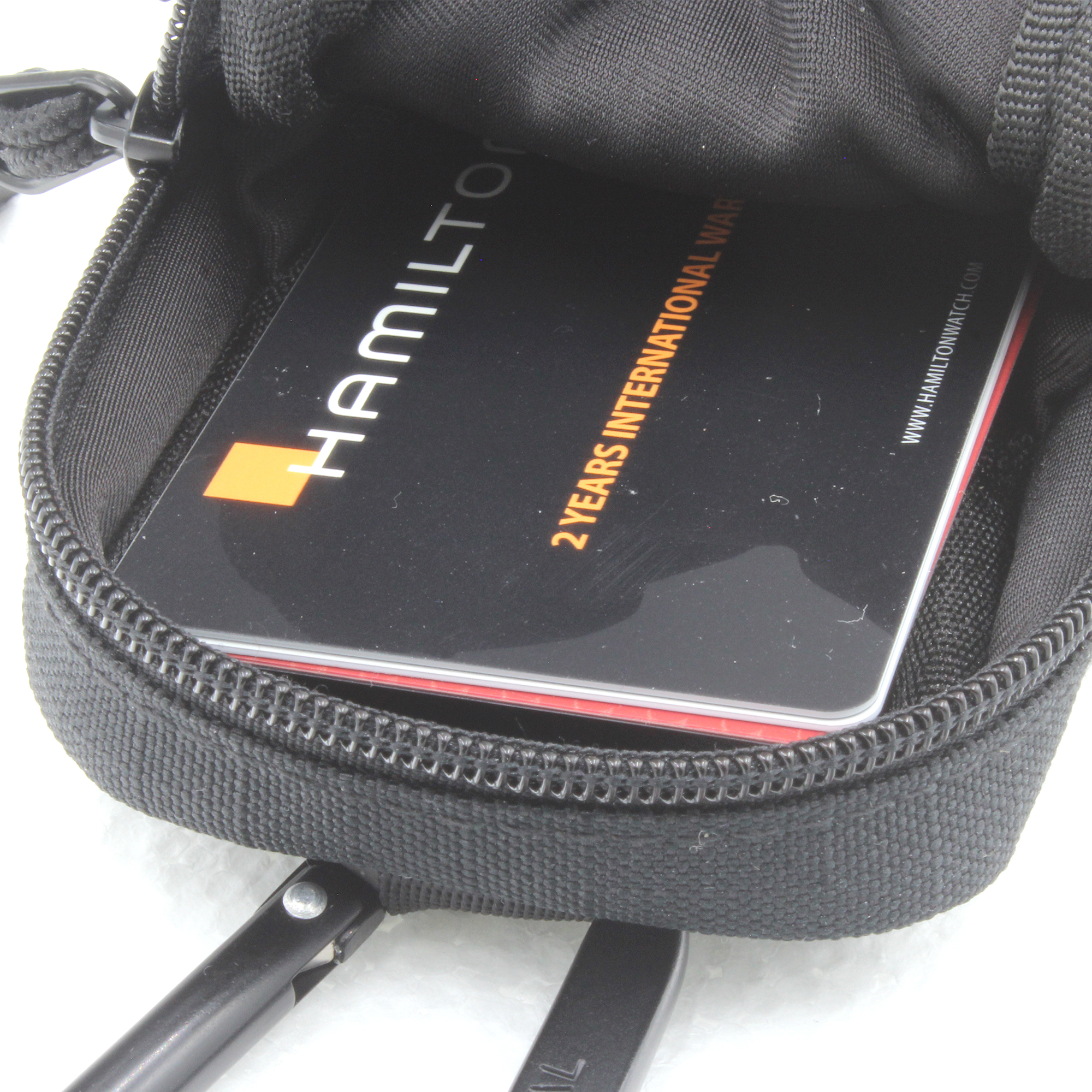 メインポケットにはカードを縦に収納出来ます。