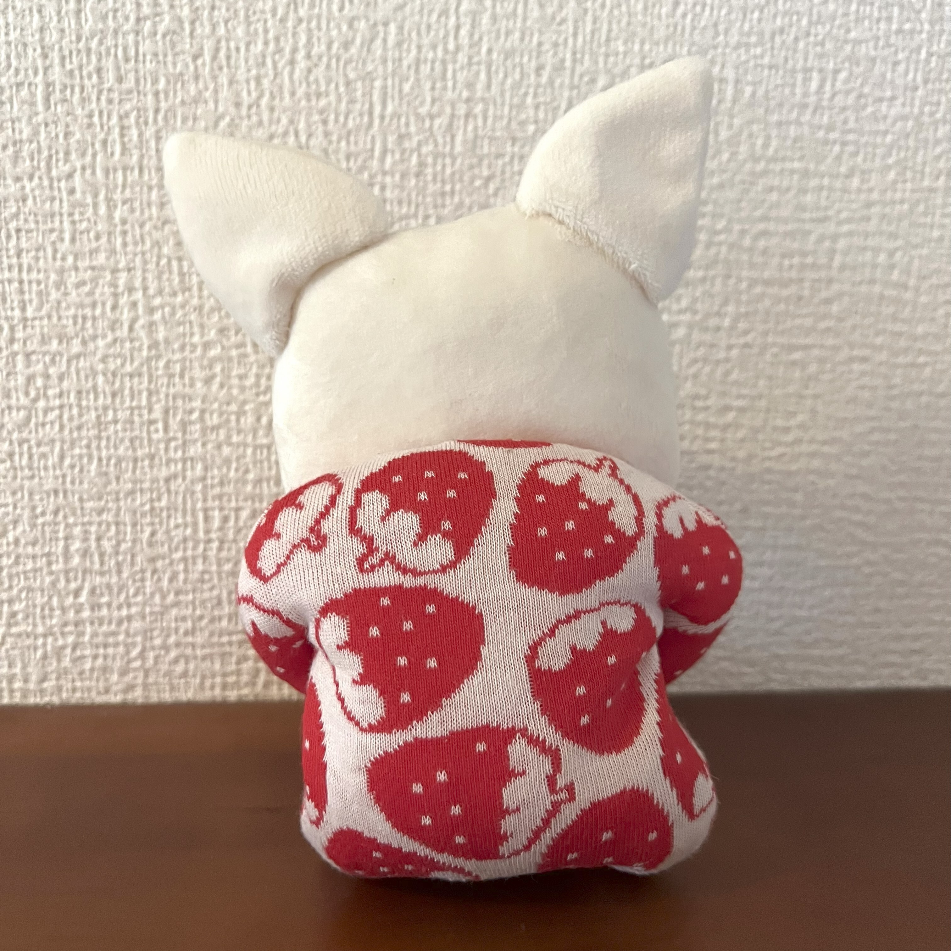 白（ニンマリ）　背面