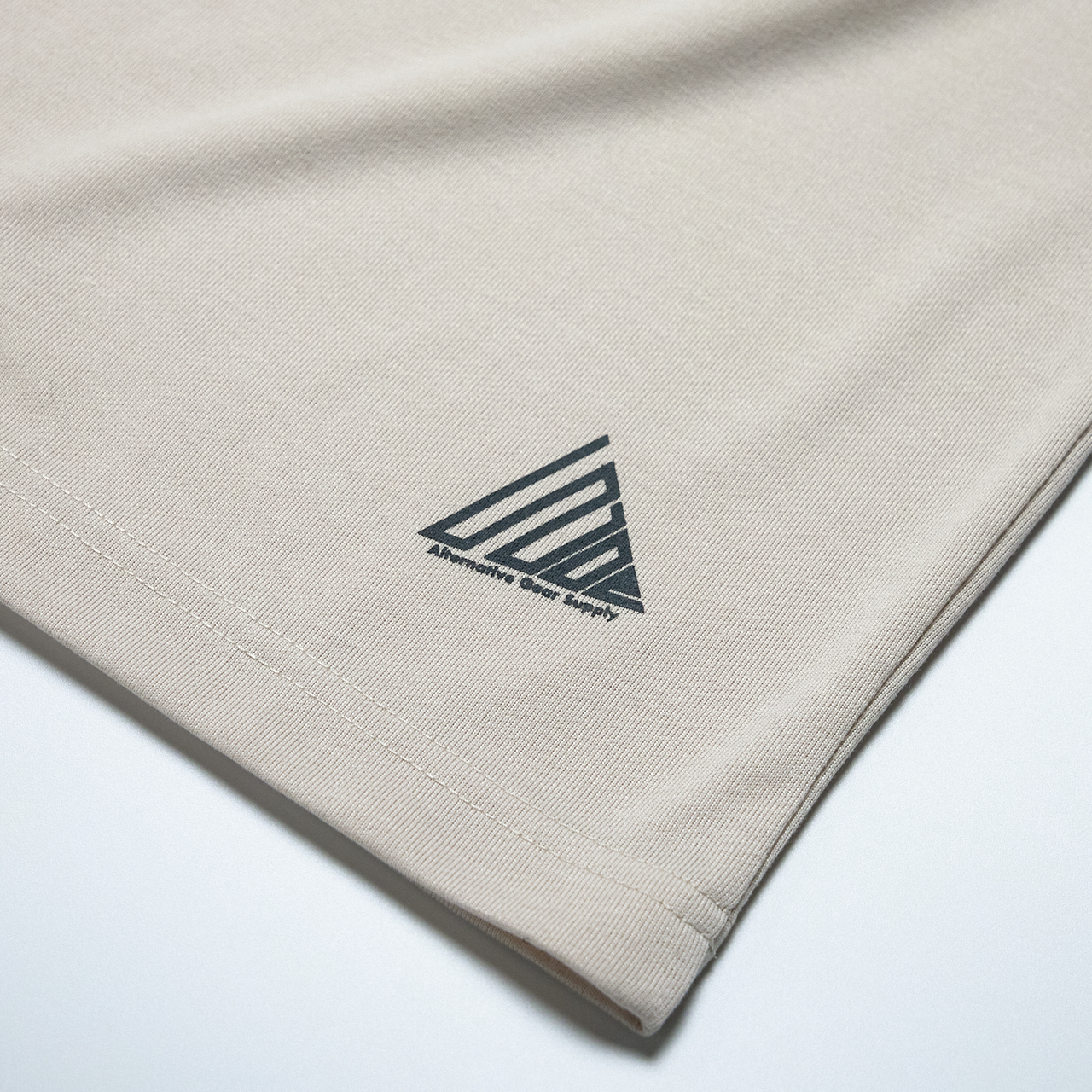 背面ワンポイント