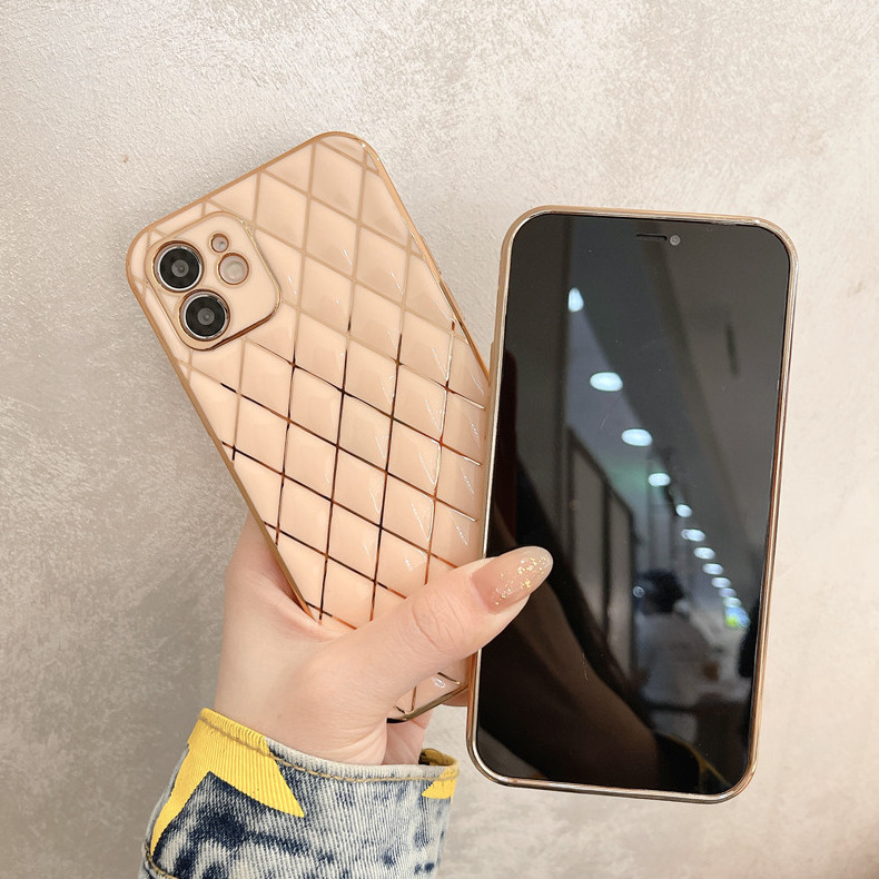 アーガイル柄スマホケース