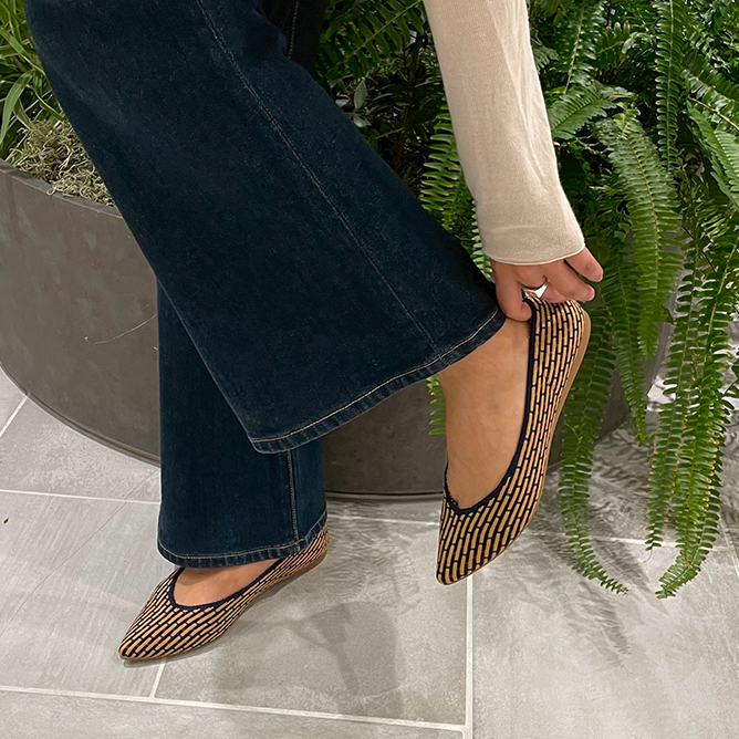 足のサイズ24cm / 着用サイズ39