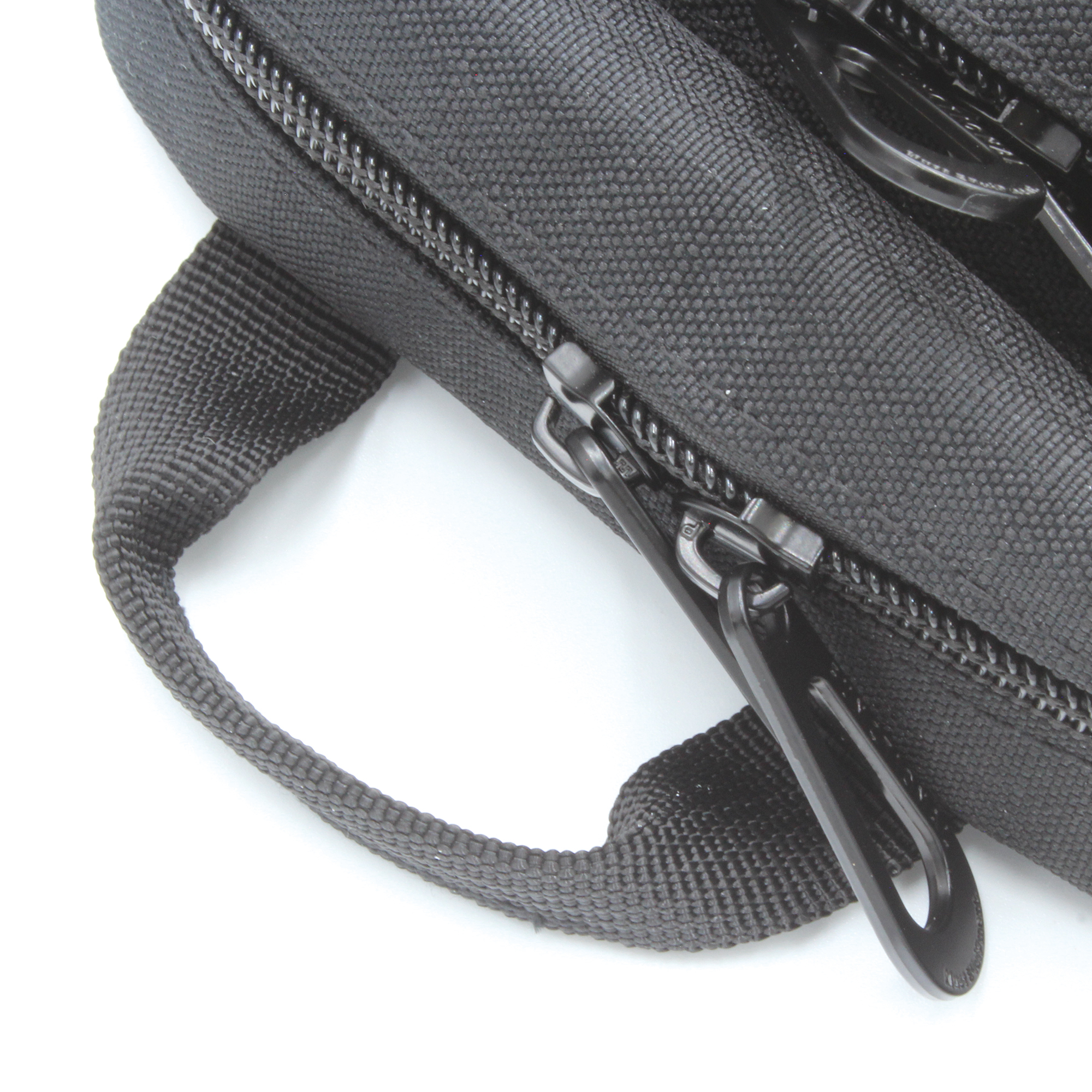 持ち手が付いているので、手持ちも楽。