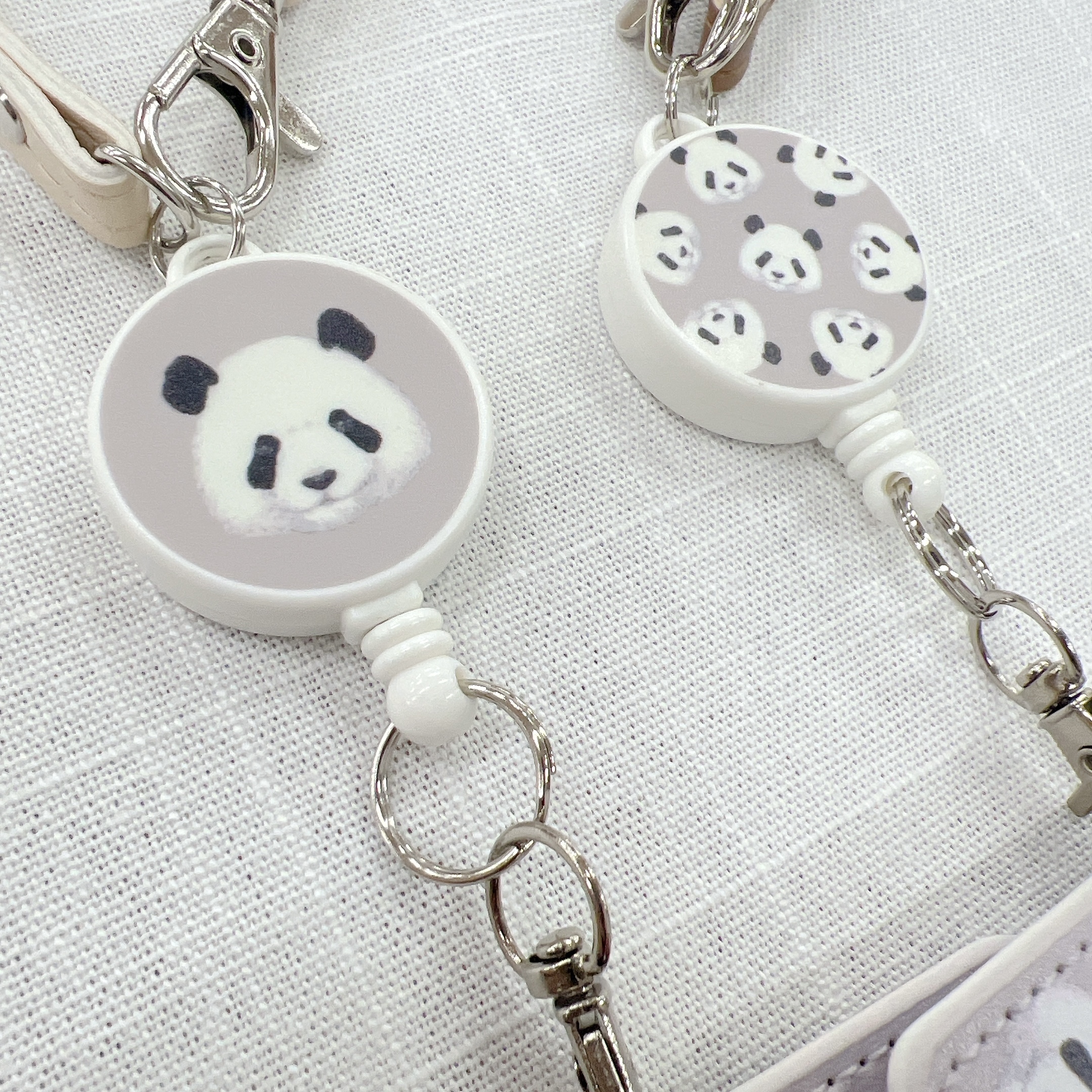 両面印刷で、裏と表で絵柄が違います