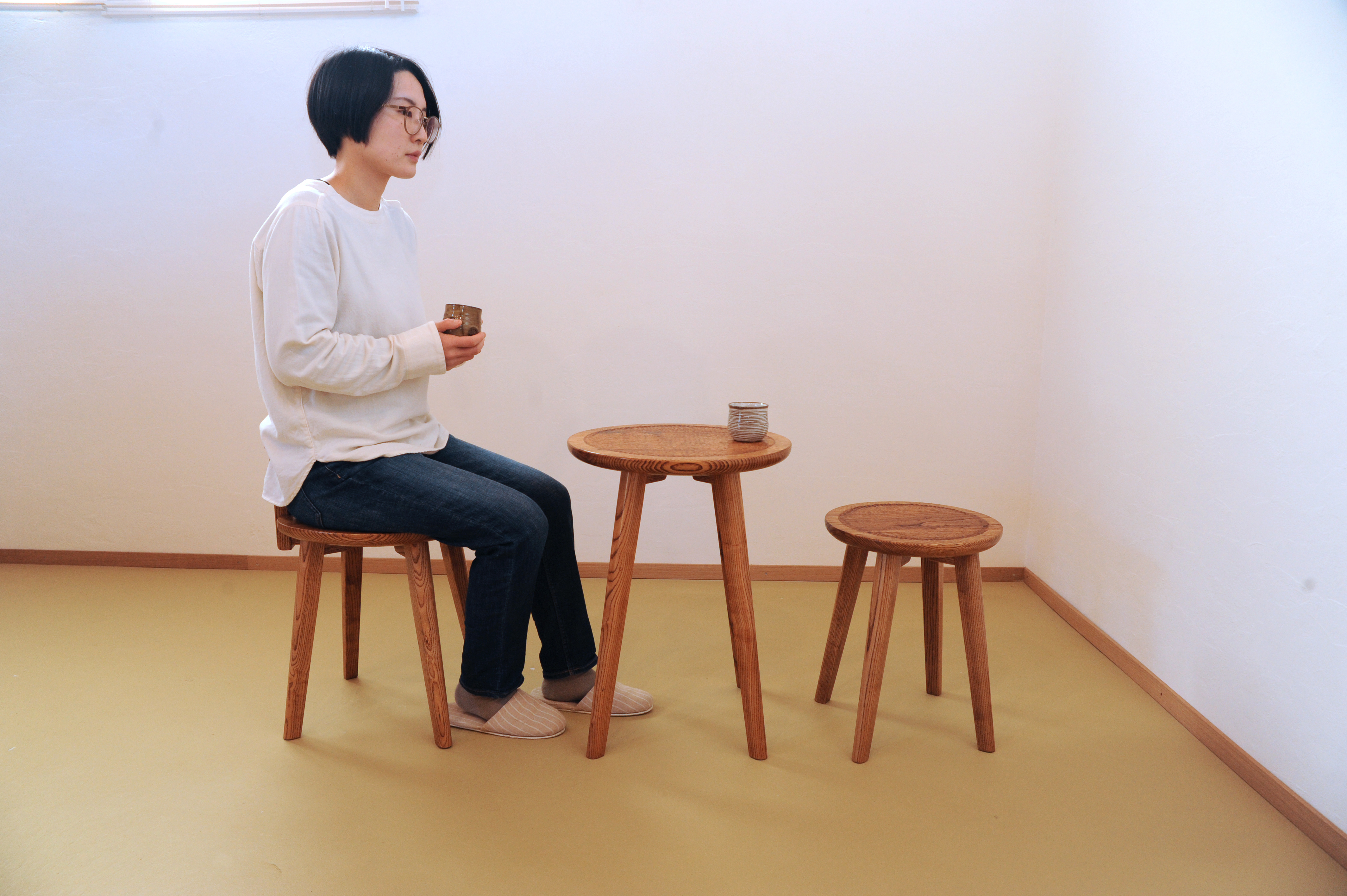 栗材スツール高さ43cm(ピンホールあり)丸椅子stool