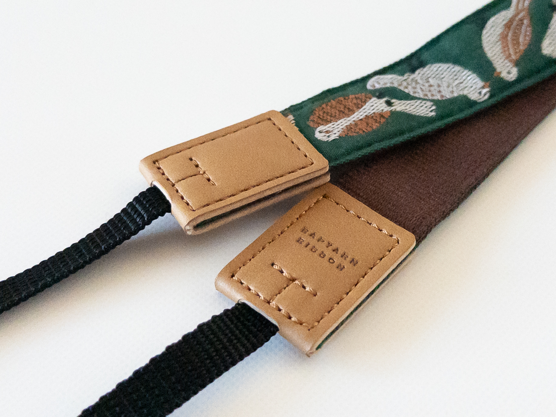 裏地：ブラウン