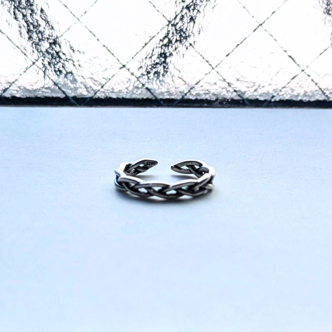 ring AM 2,790-