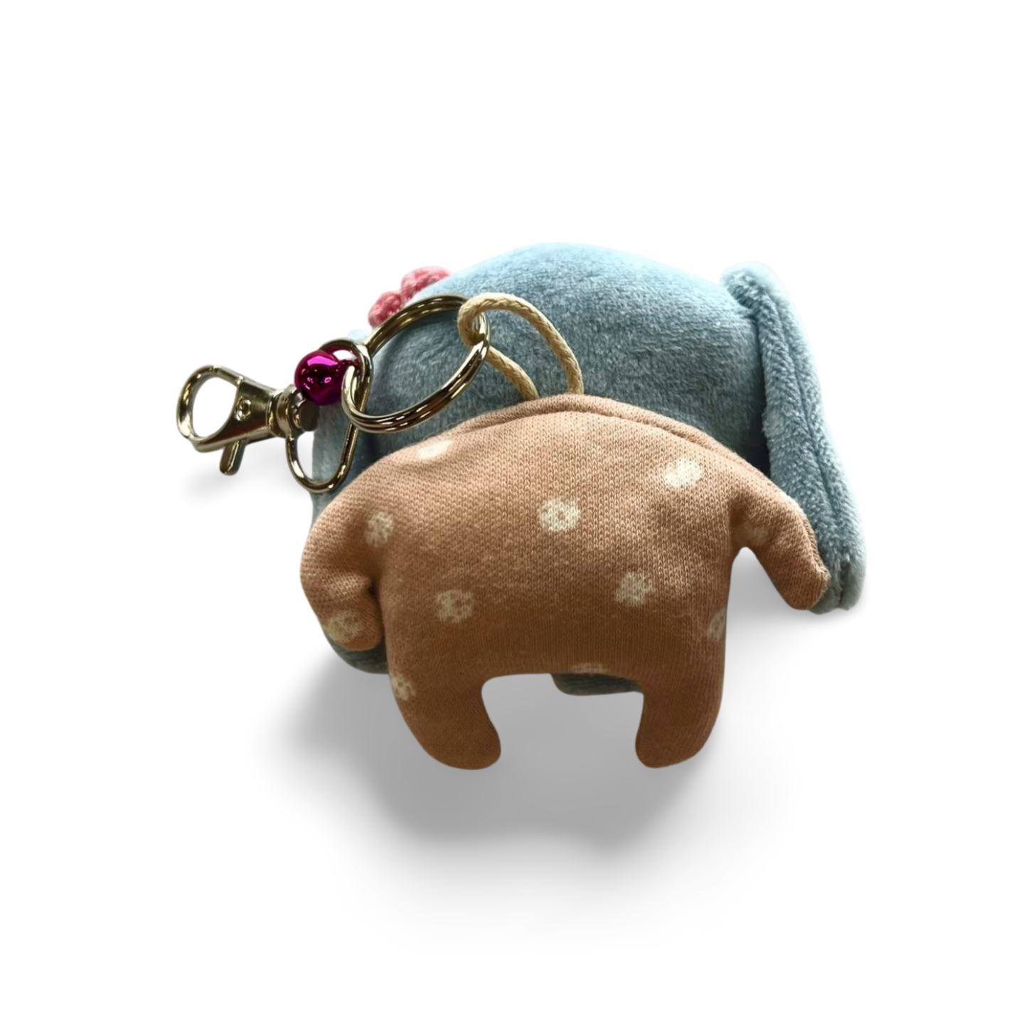 ピンクの花飾り×黄蝶ネクタイ1（背面）