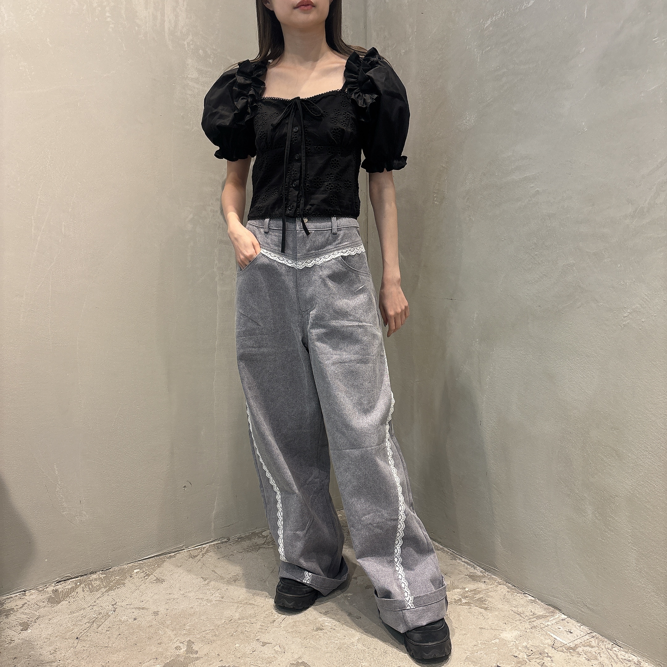 Staff：148cm ／GRAY
