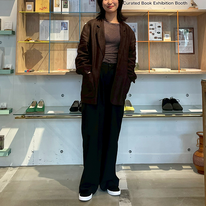 足のサイズ24cm / 着用サイズ38