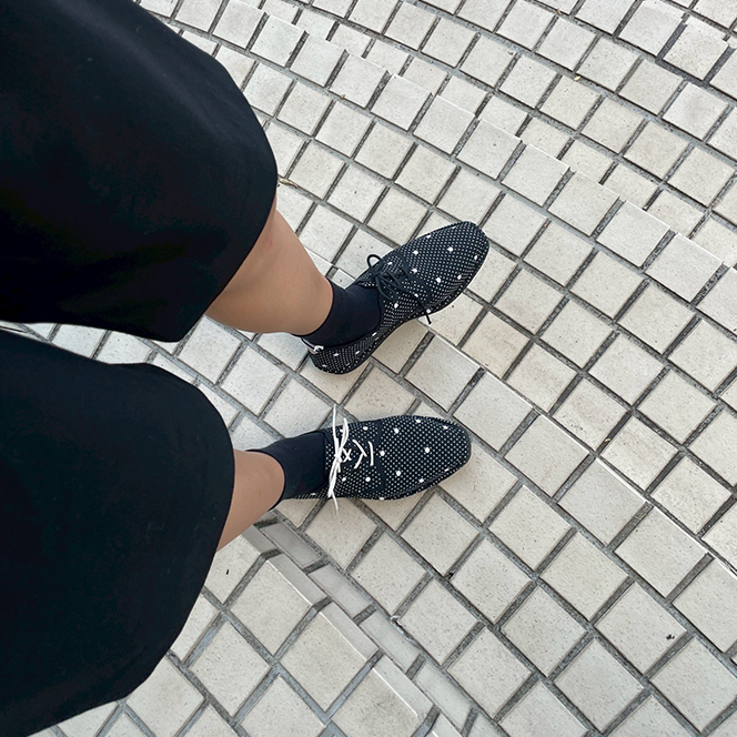 足のサイズ24cm / 着用サイズ38