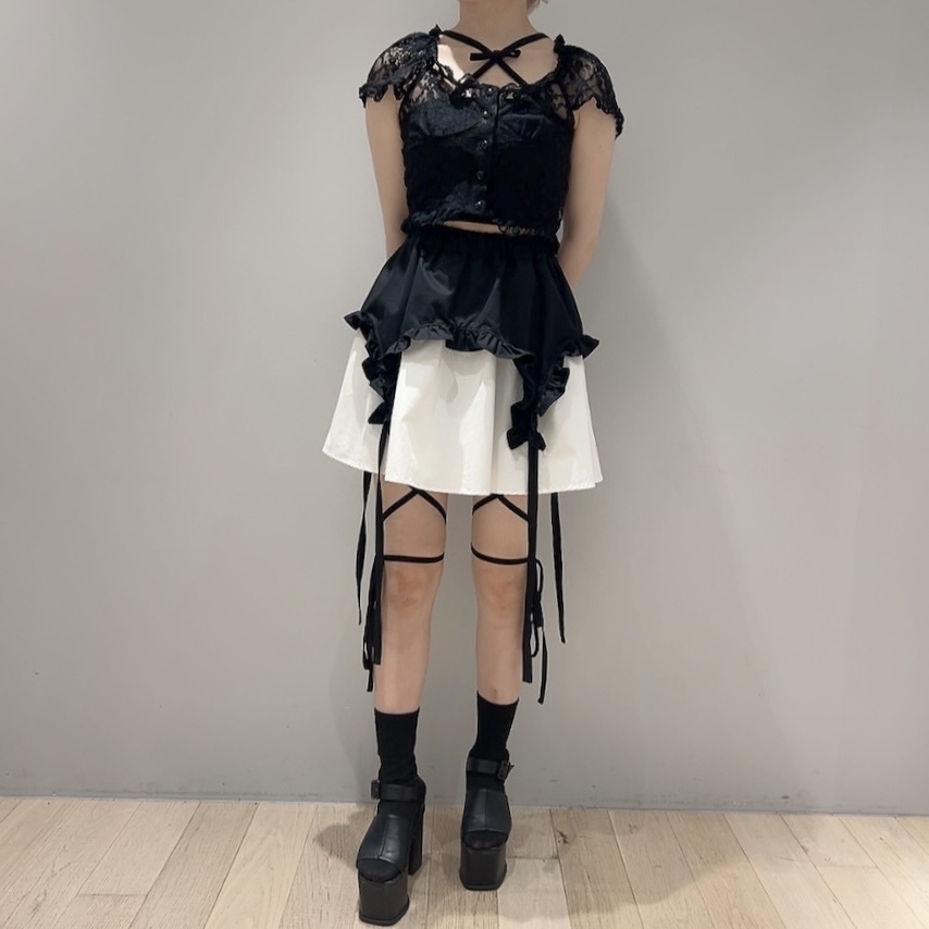LITTLE /Frill garter miniskirt | BANK ONLINE STORE