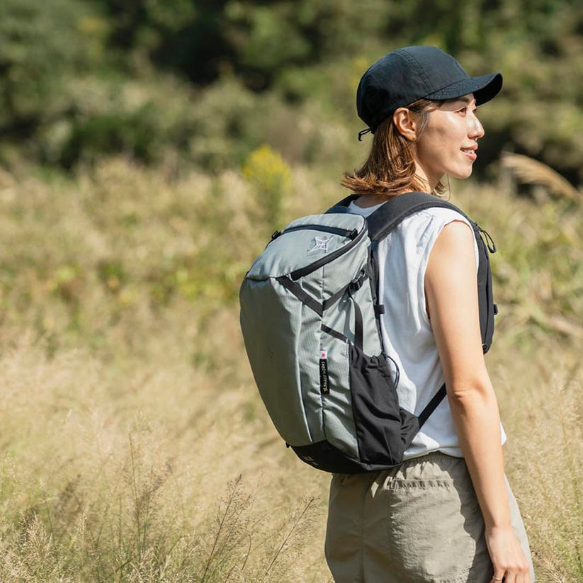 ALKは「山でも、街でも」をコンセプトに、ちょうどいいバックパックを目指してつくりました。