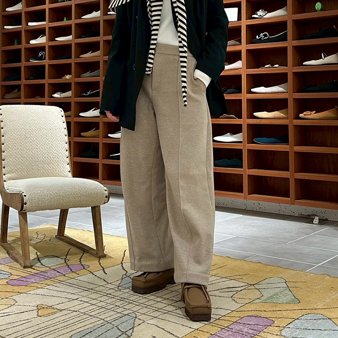 足のサイズ24cm / 着用サイズ38