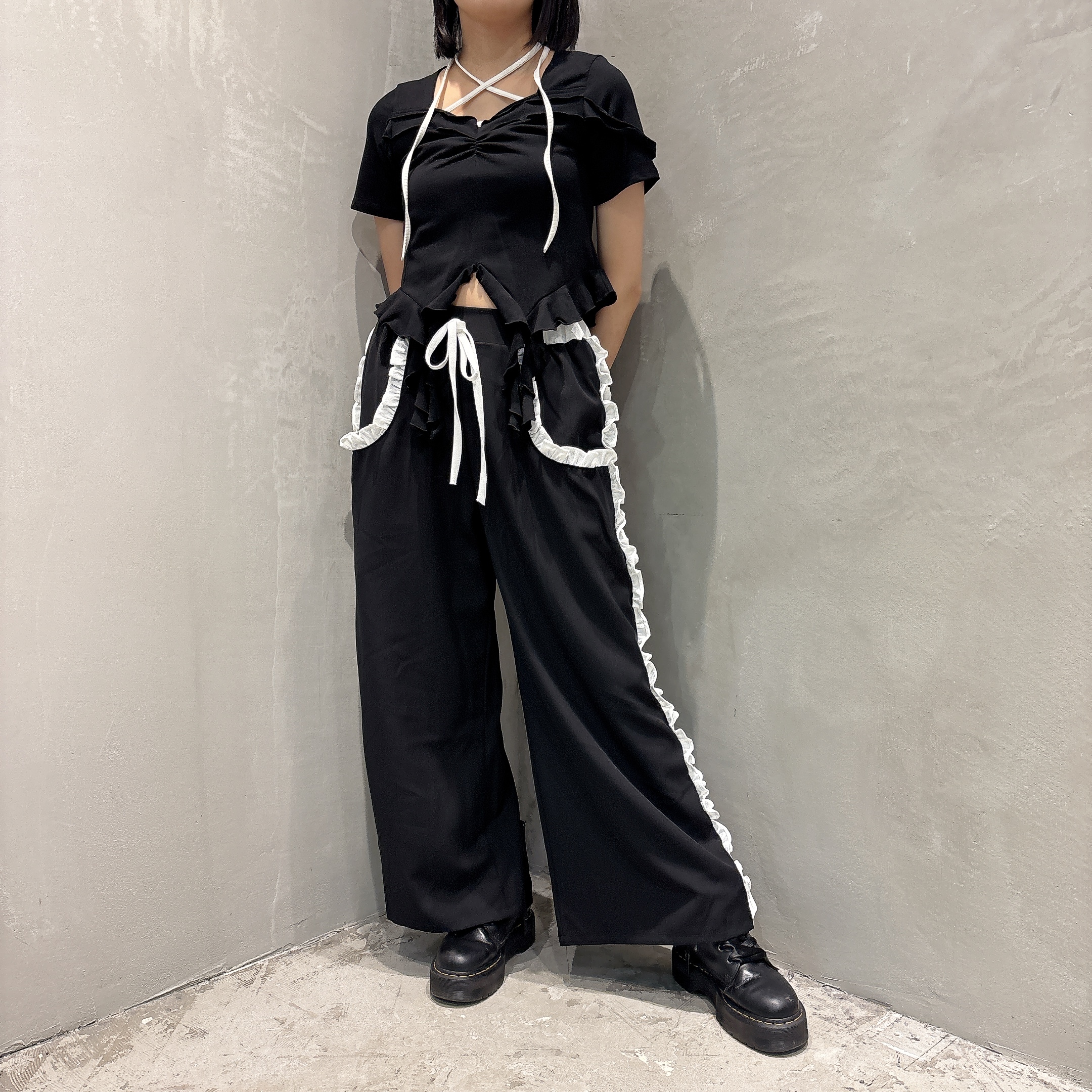 Staff：163cm ／BLACK
