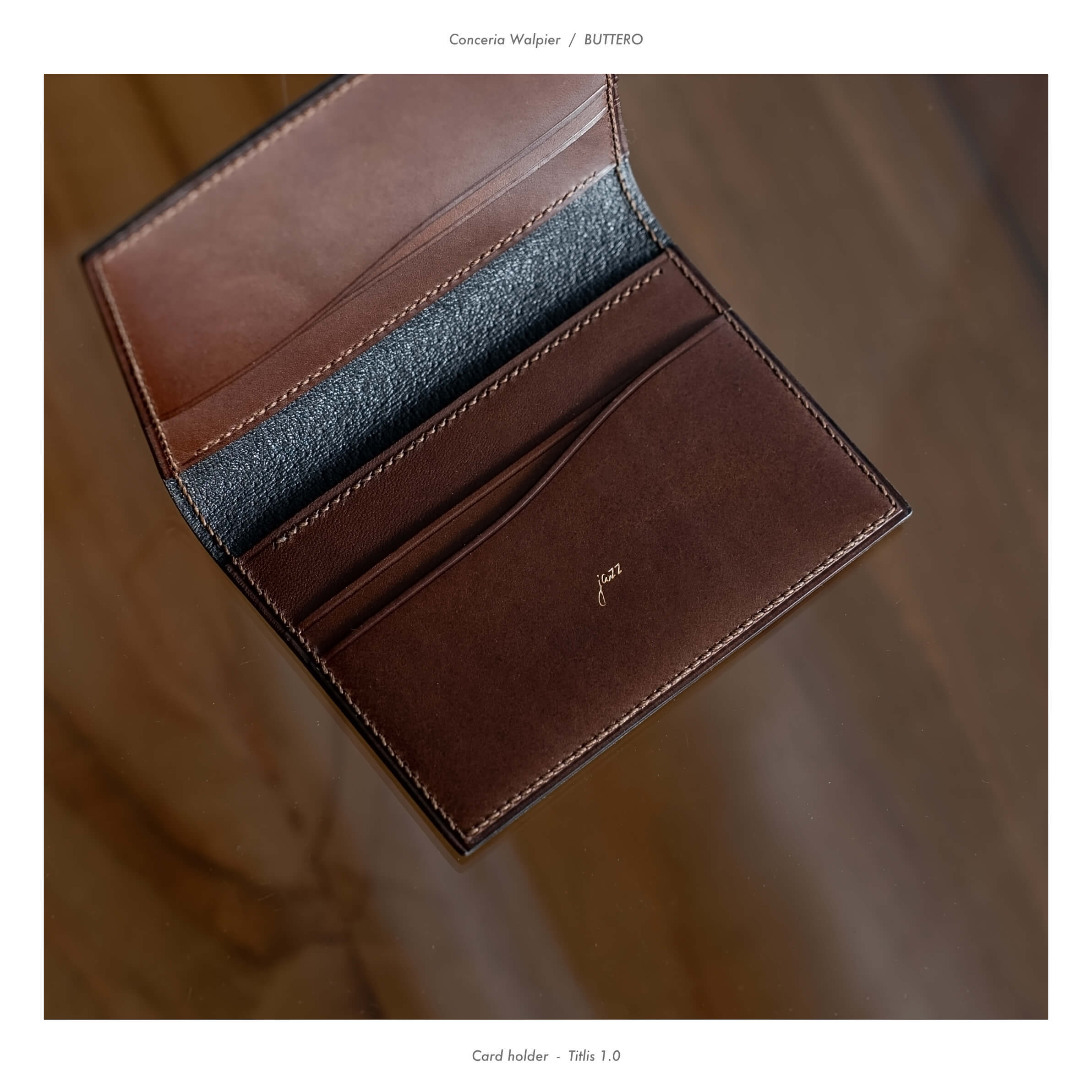BROWN  |  ブラウン