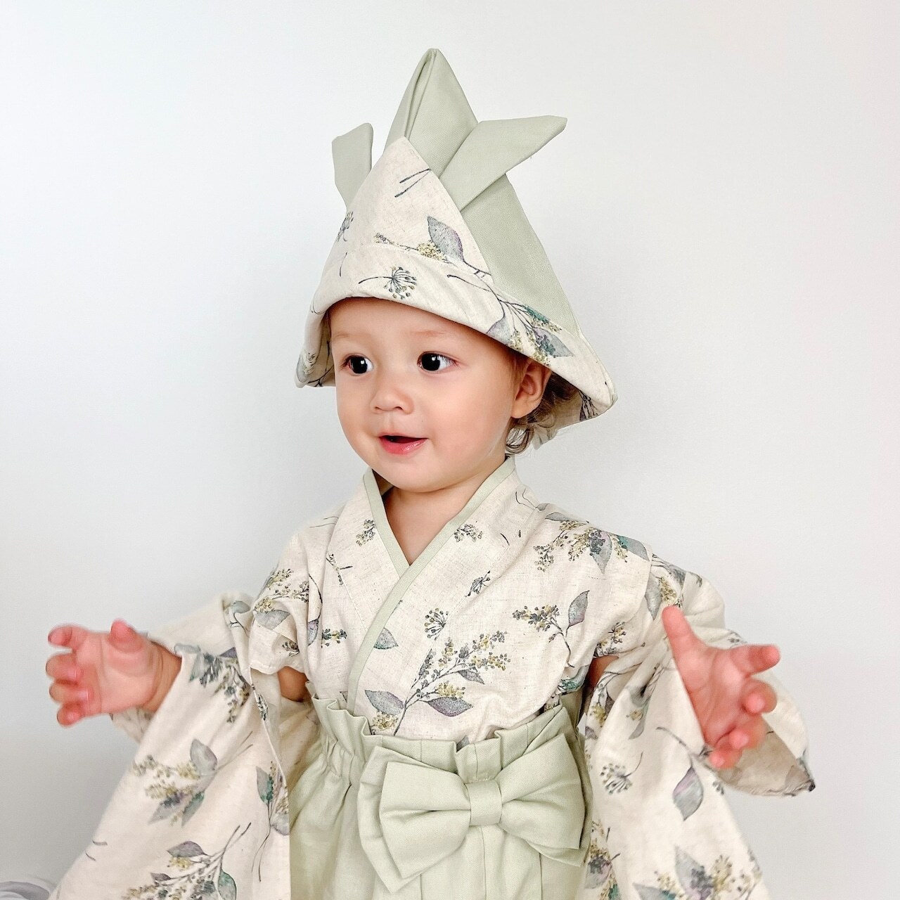 着用イメージ 　身長75㎝/袴80サイズ/兜Мサイズ着用