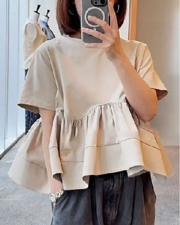 ベージュ
