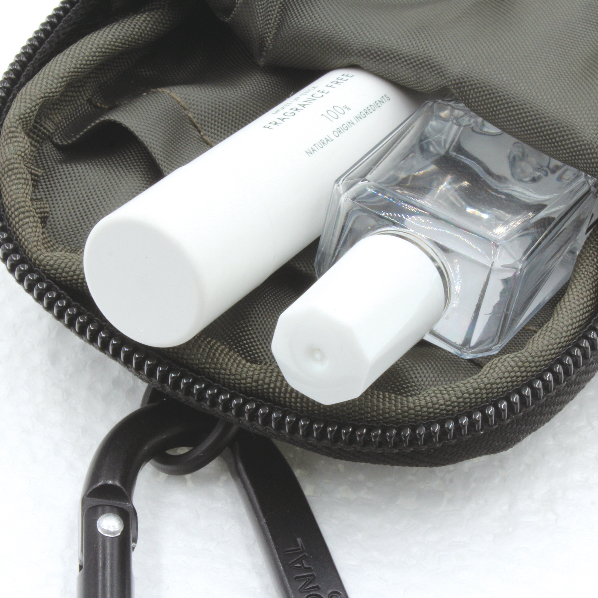 目薬やリップクリームなどを入れてメディスンポーチとしてもおススメです