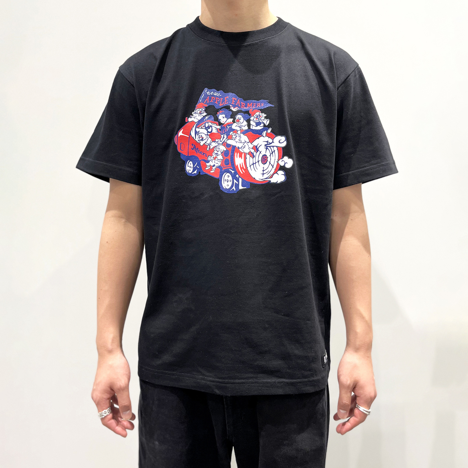 身長178cm / BLACK Lサイズ着用
