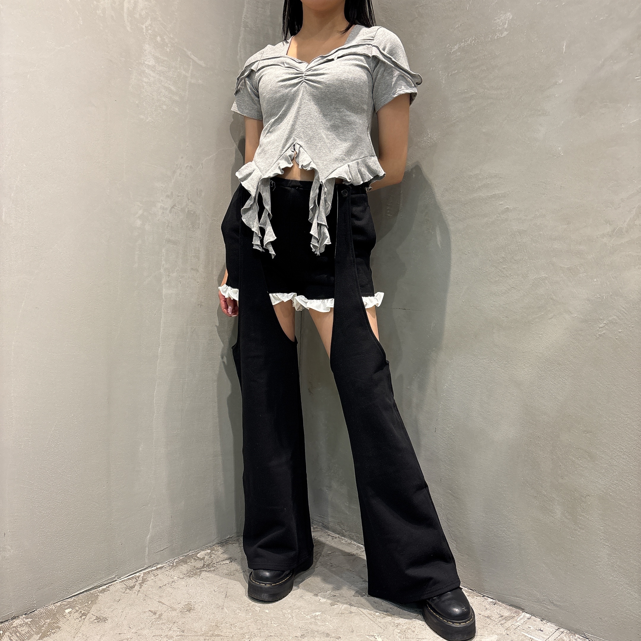 Staff：163cm ／BLACK