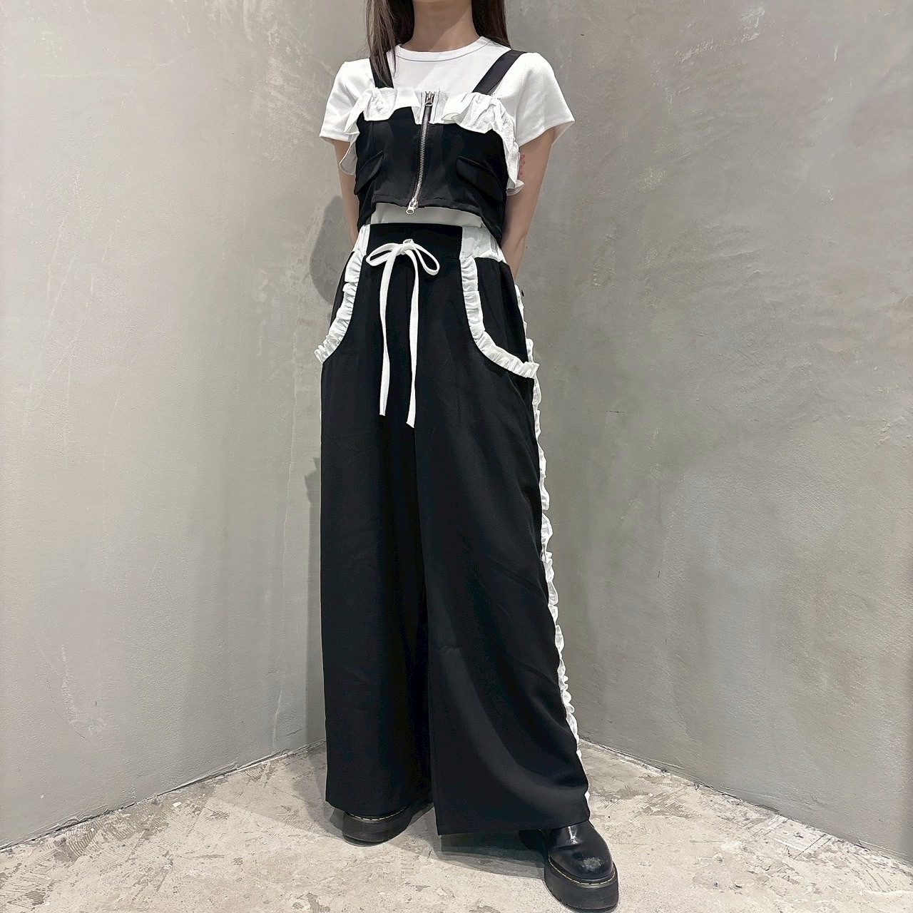 Staff：148cm ／BLACK