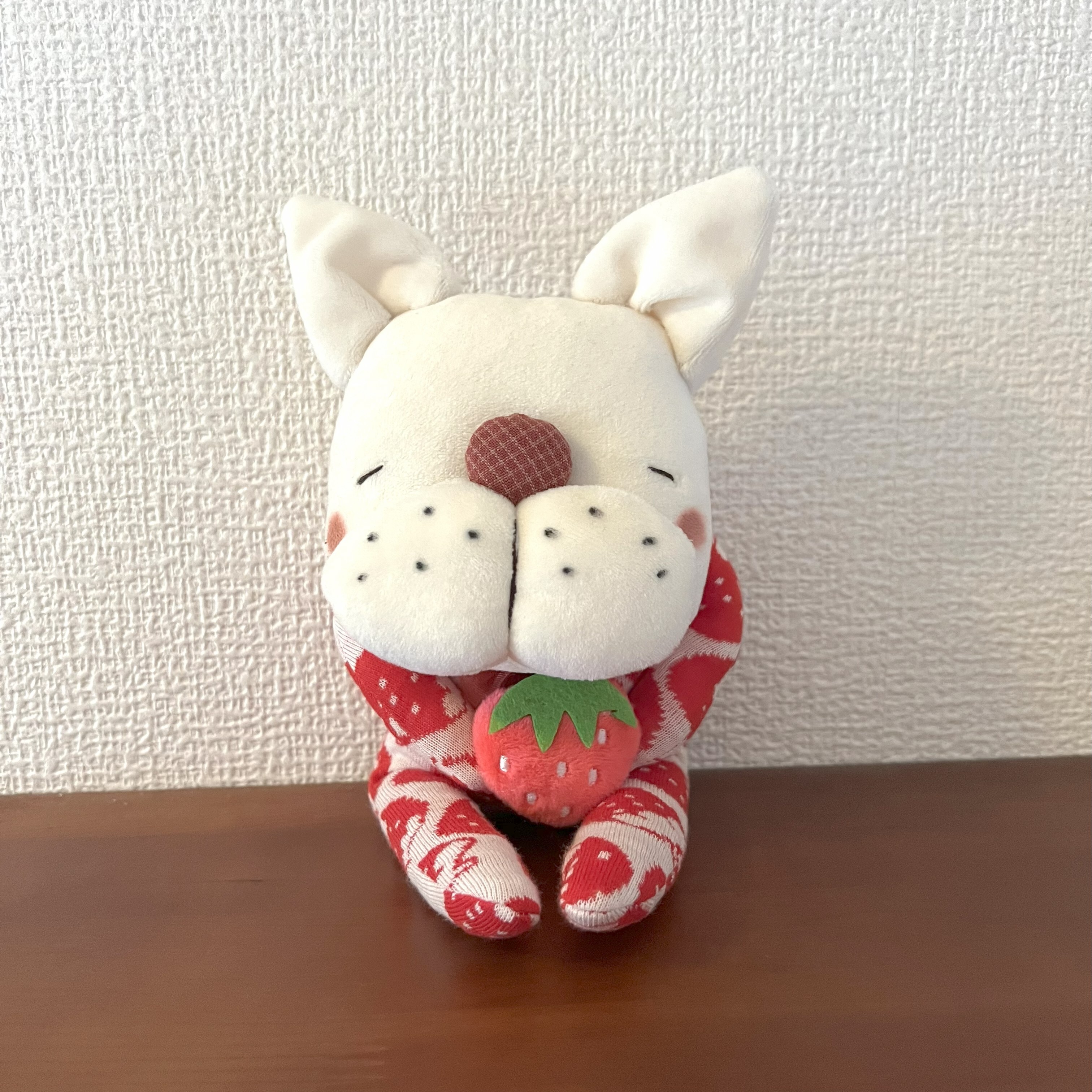 白（ニンマリ）　正面