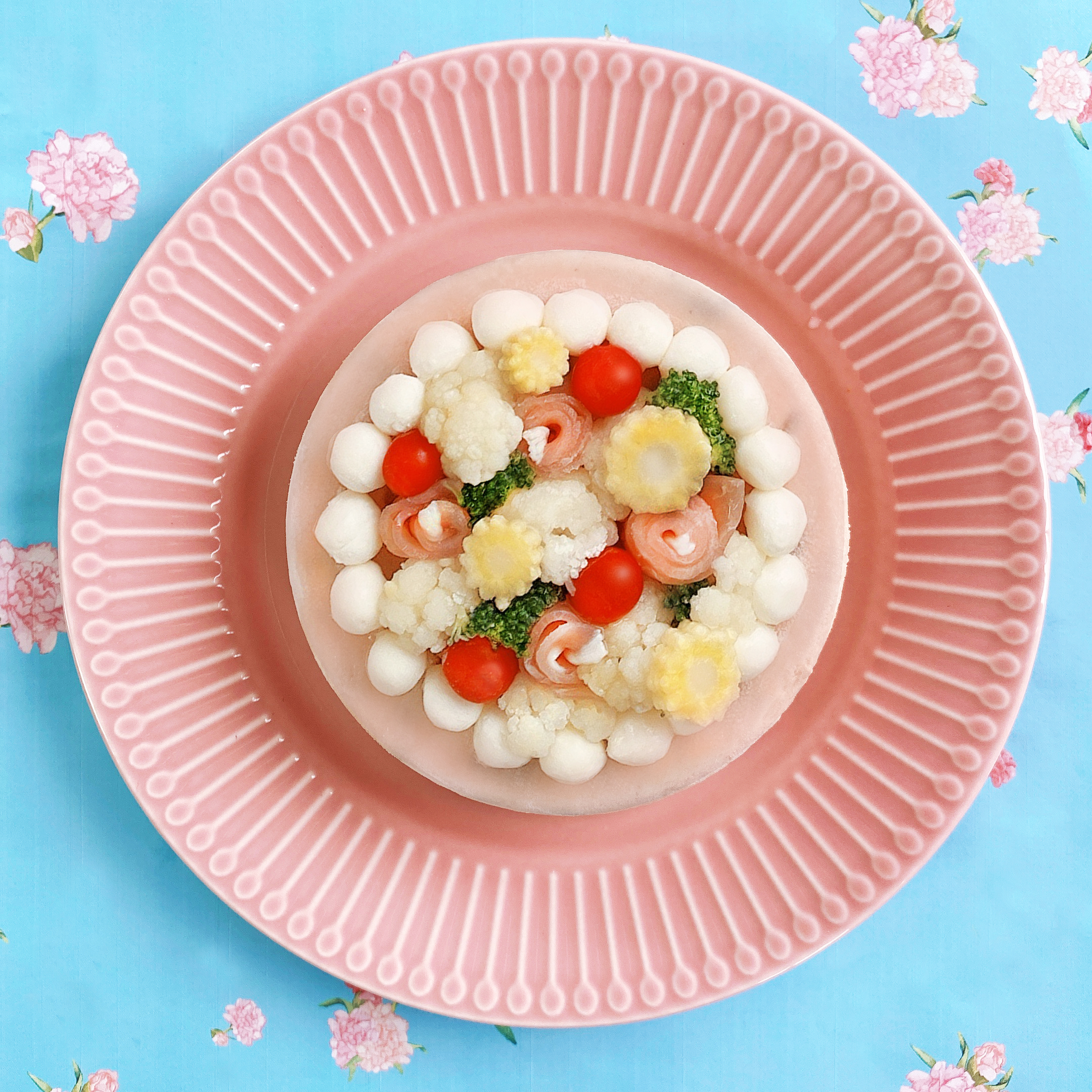 トマトクリームベースのパスタケーキ