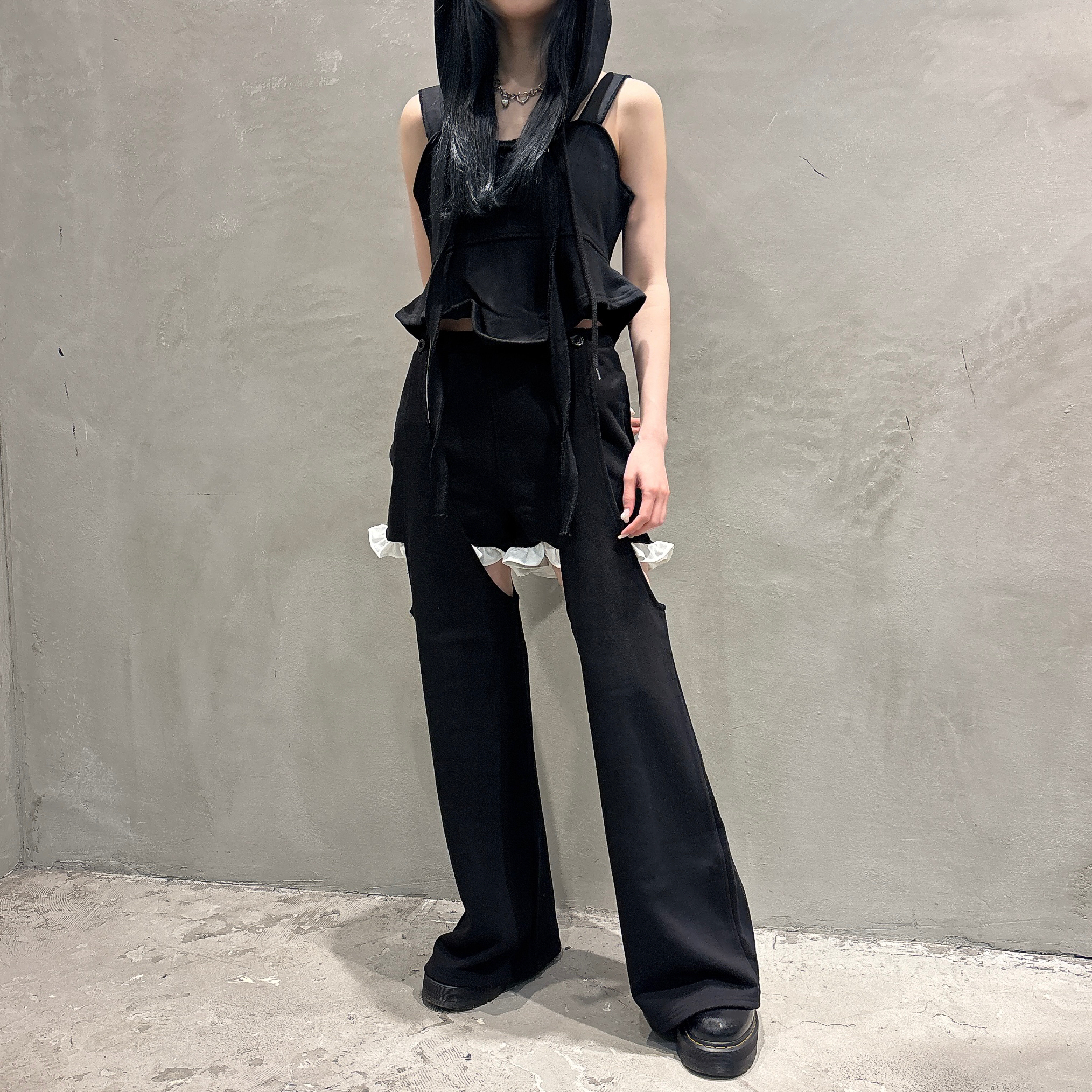 Staff：148cm ／BLACK