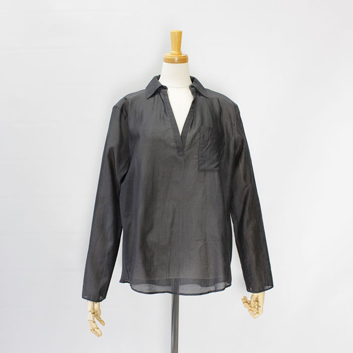 チャコールグレー