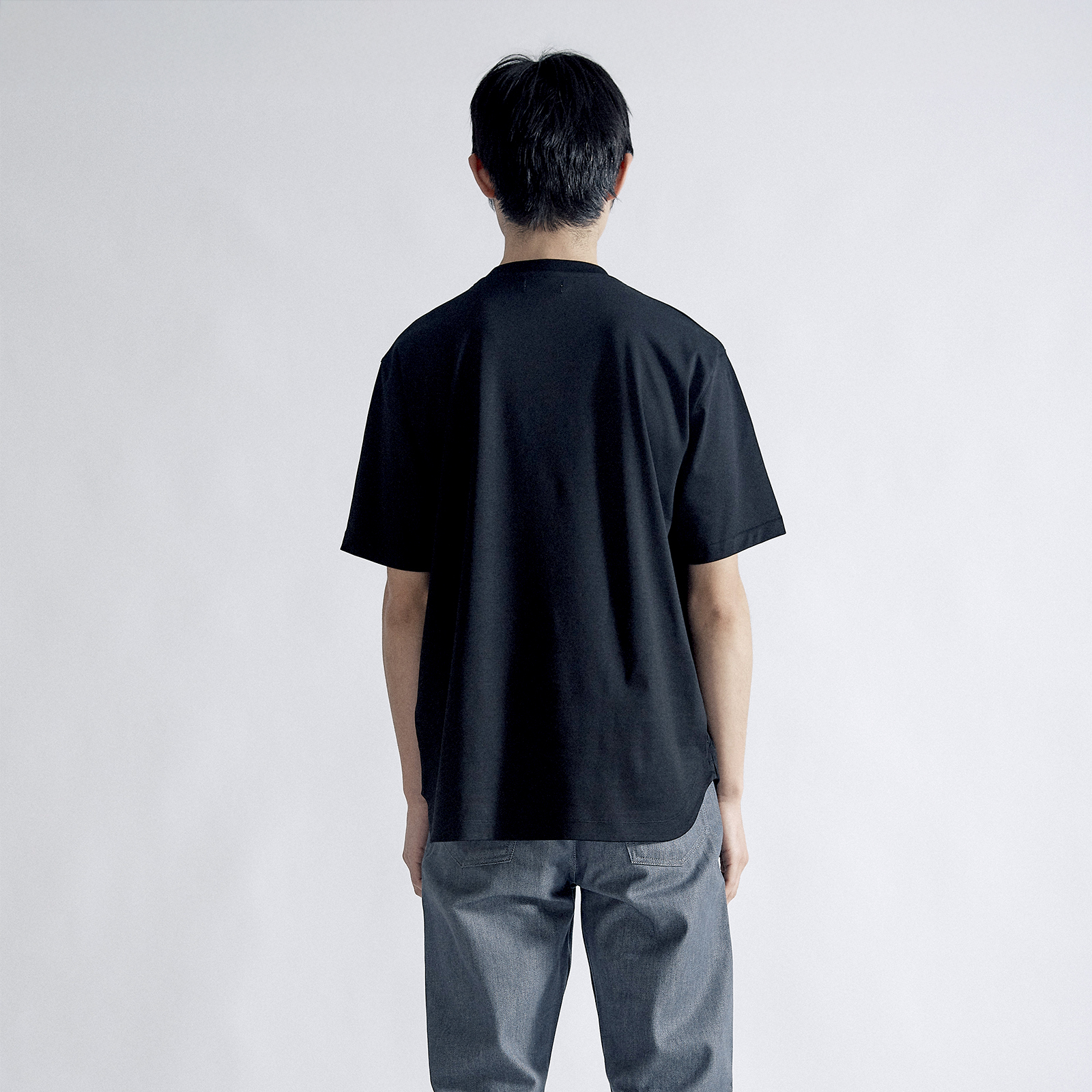MODEL：188cm・SIZE4/XL