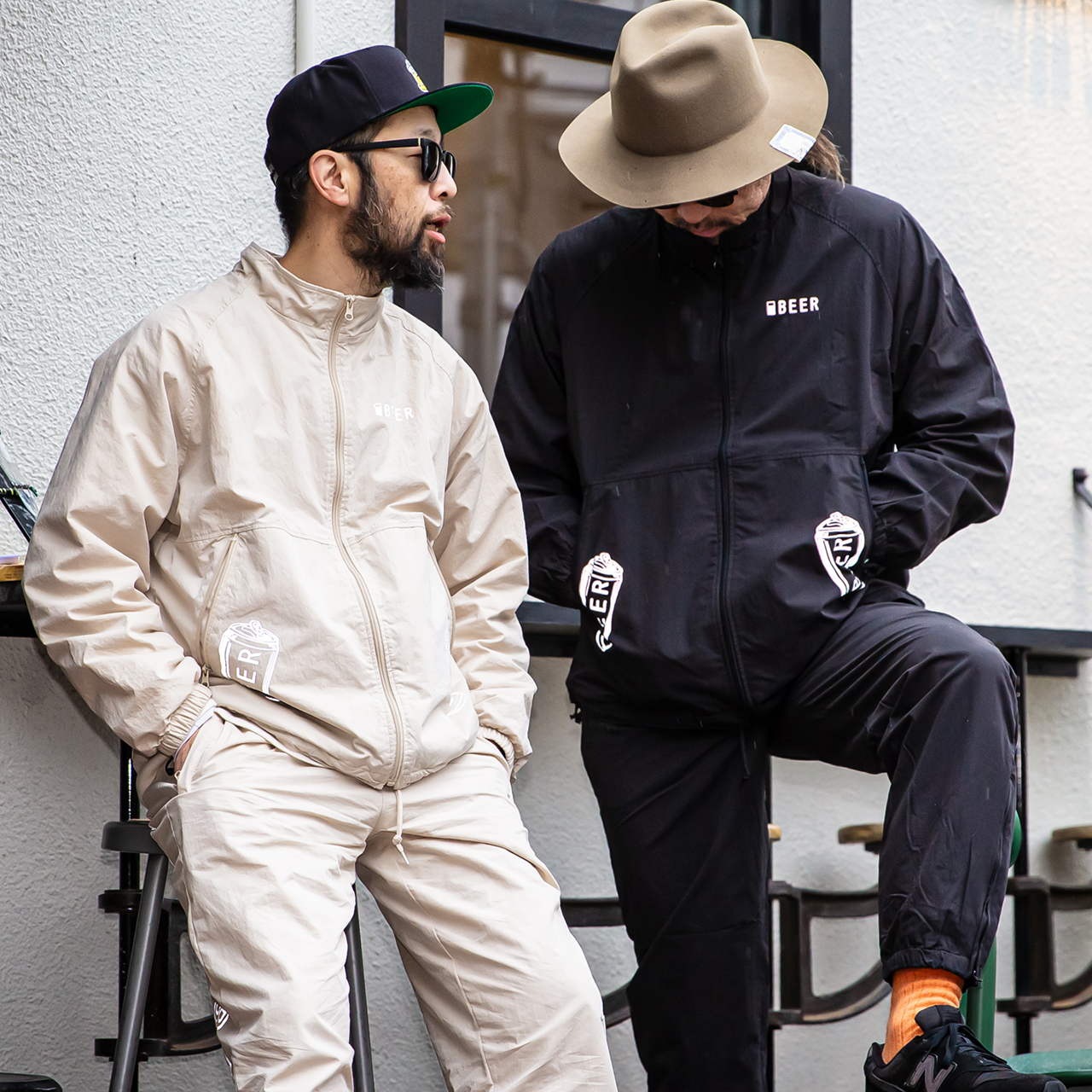 左：182cm/上下L　右:187cm/上下XXL