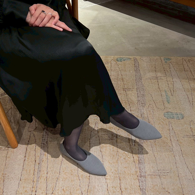 足のサイズ24cm / 着用サイズ39