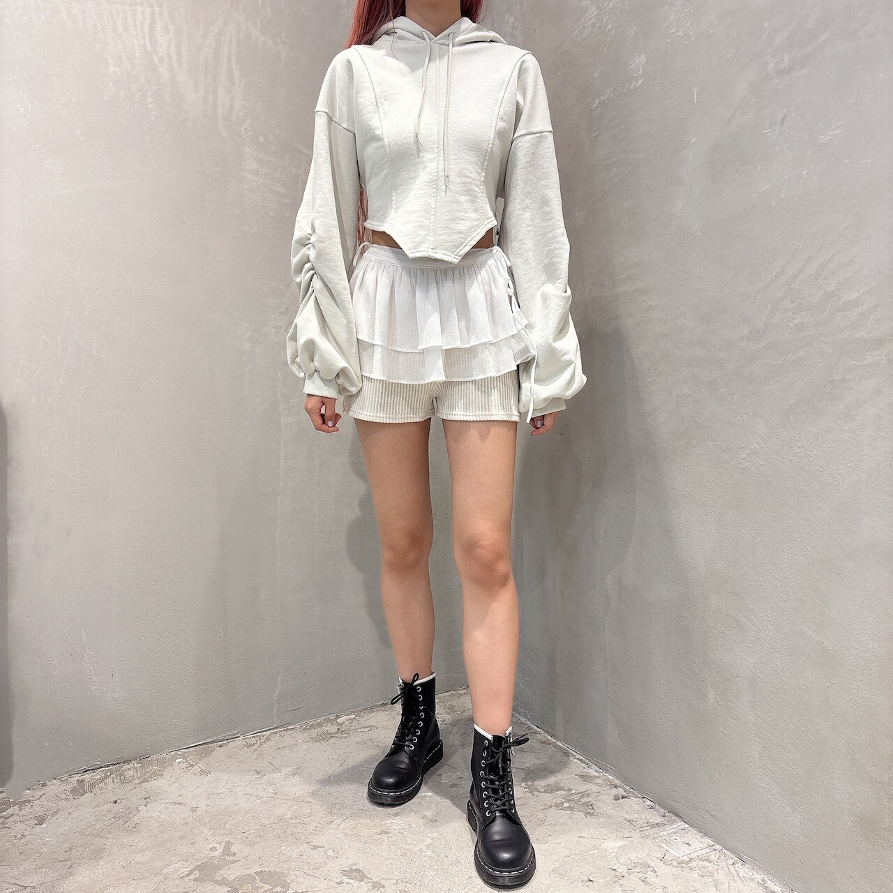Staff：168cm ／IVORY