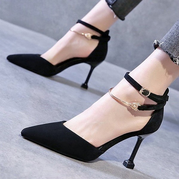 ブラック×ヒール8cm