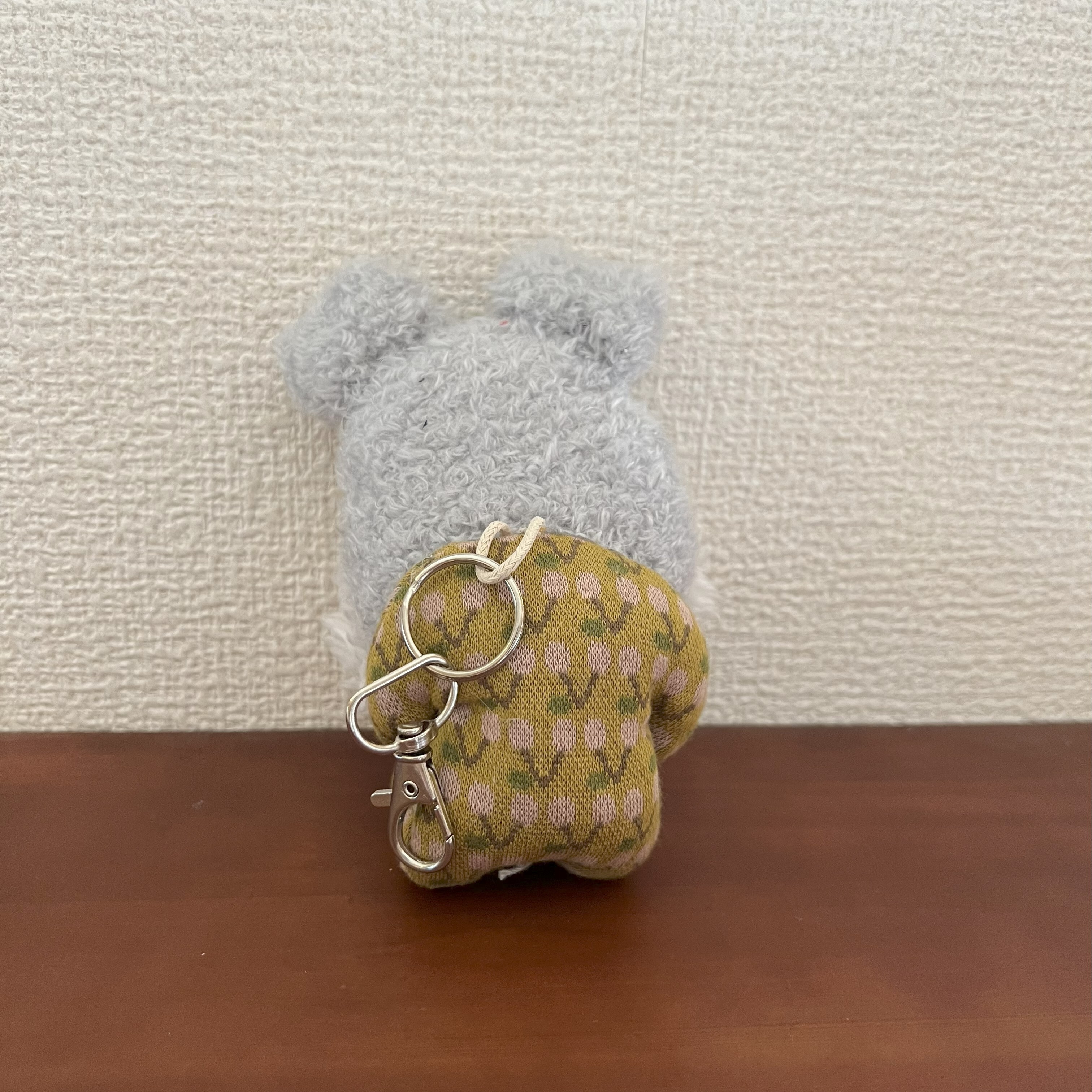 水色のクローバー（背面）