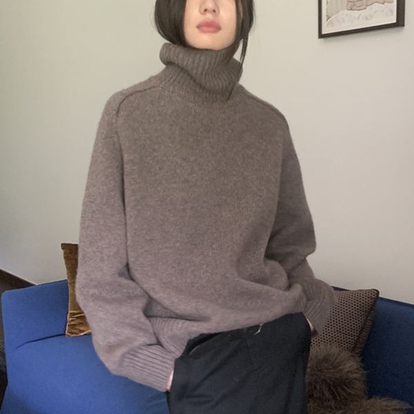ベージュ