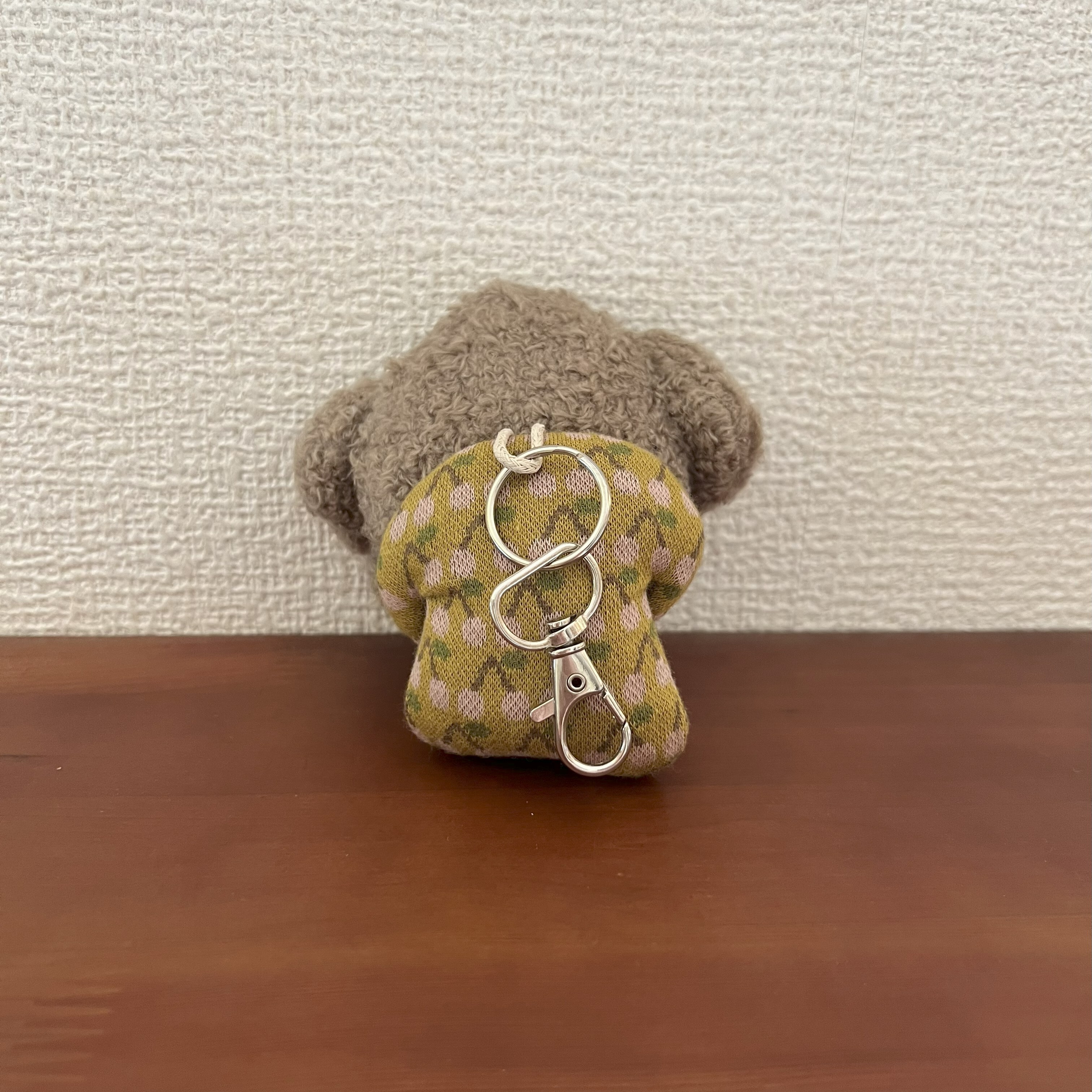 水色のクローバー（背面）