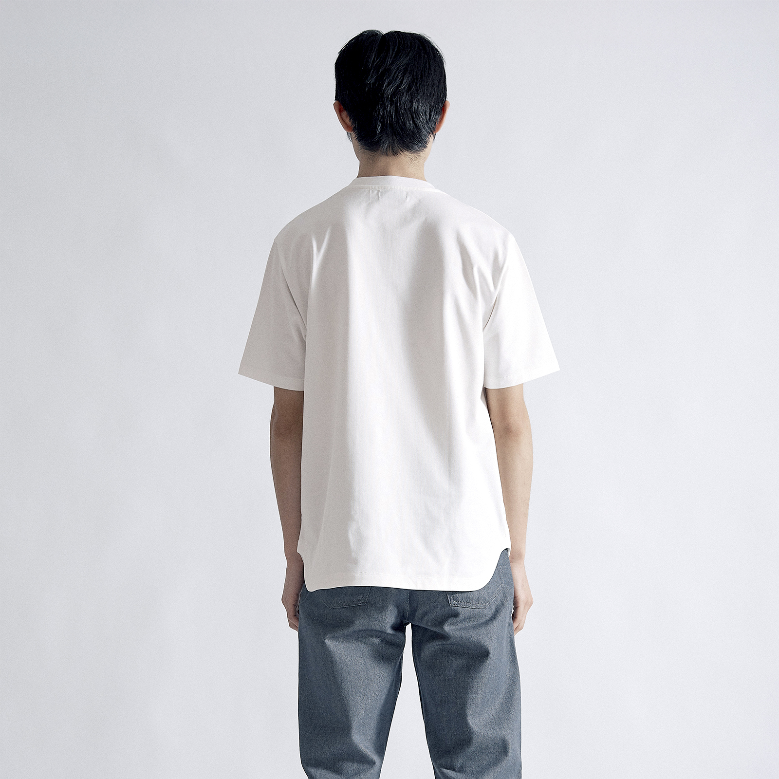 MODEL：188cm・SIZE4/XL