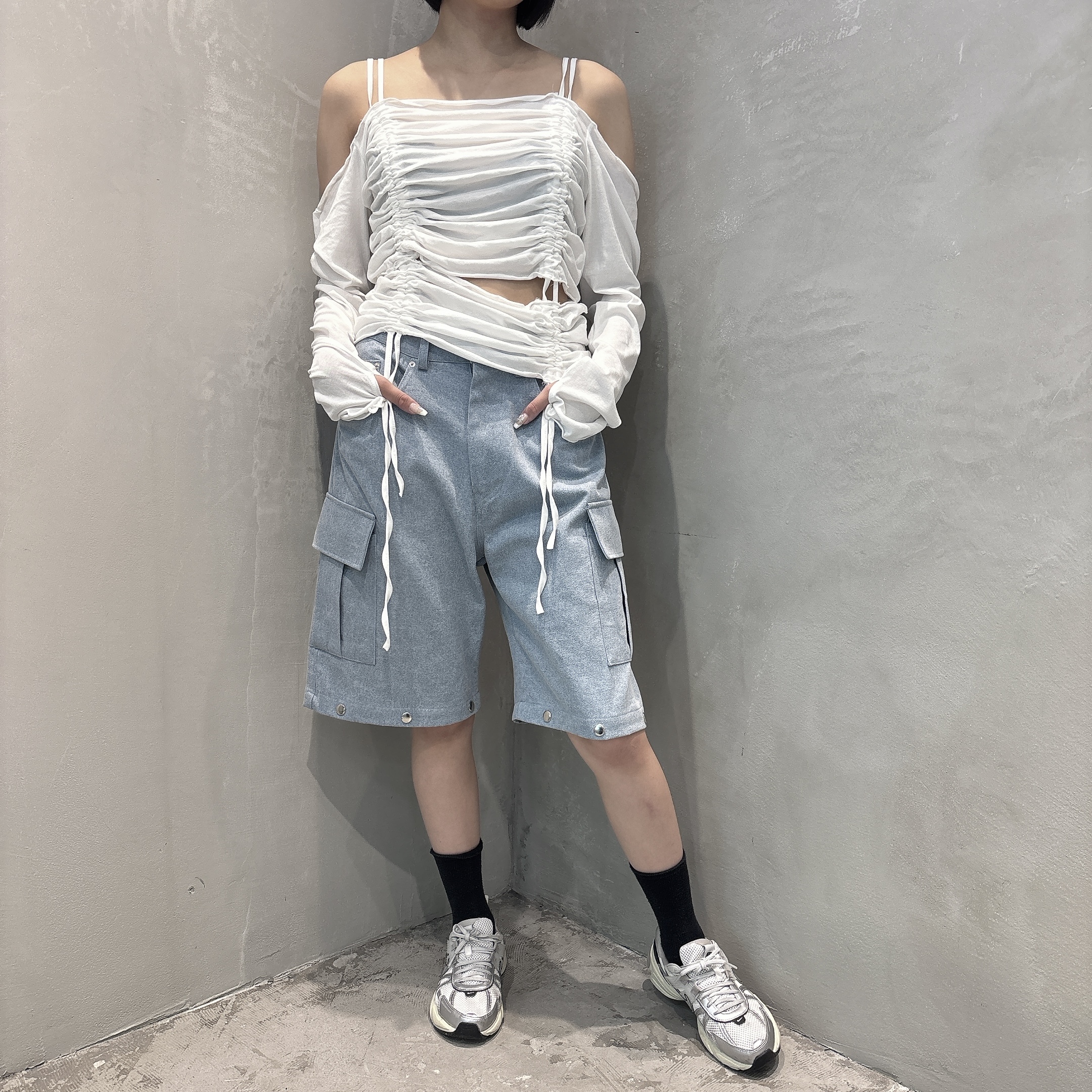 Staff：163cm ／BLUE